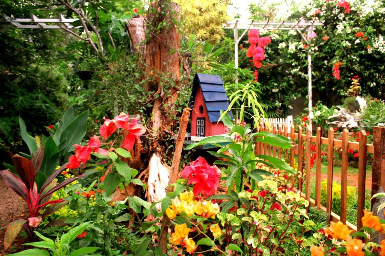 סיגירייה The Courtyard Villa מראה חיצוני תמונה
